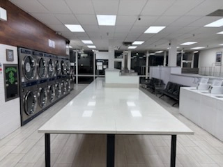 365 Spacious Folding Tables 003