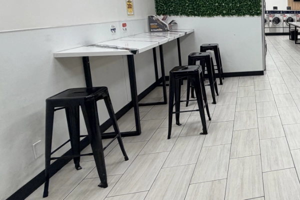 265 Bar Stool Seating 600X400