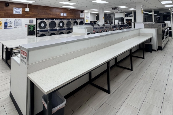 365 Spacious Folding Tables 600X400