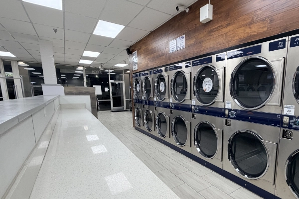 365 Interior 003 600X400